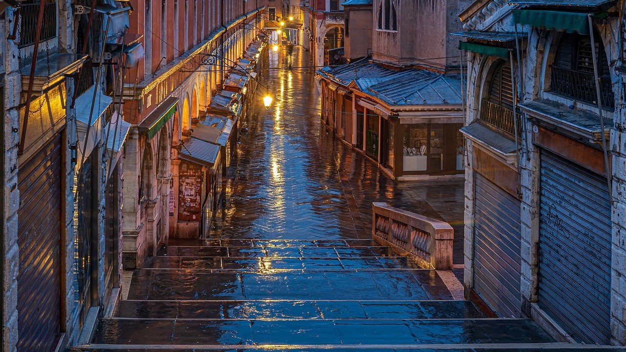 城市更新是政府投資支持重點(diǎn)，未來(lái)五年地下管網(wǎng)投資約4萬(wàn)億