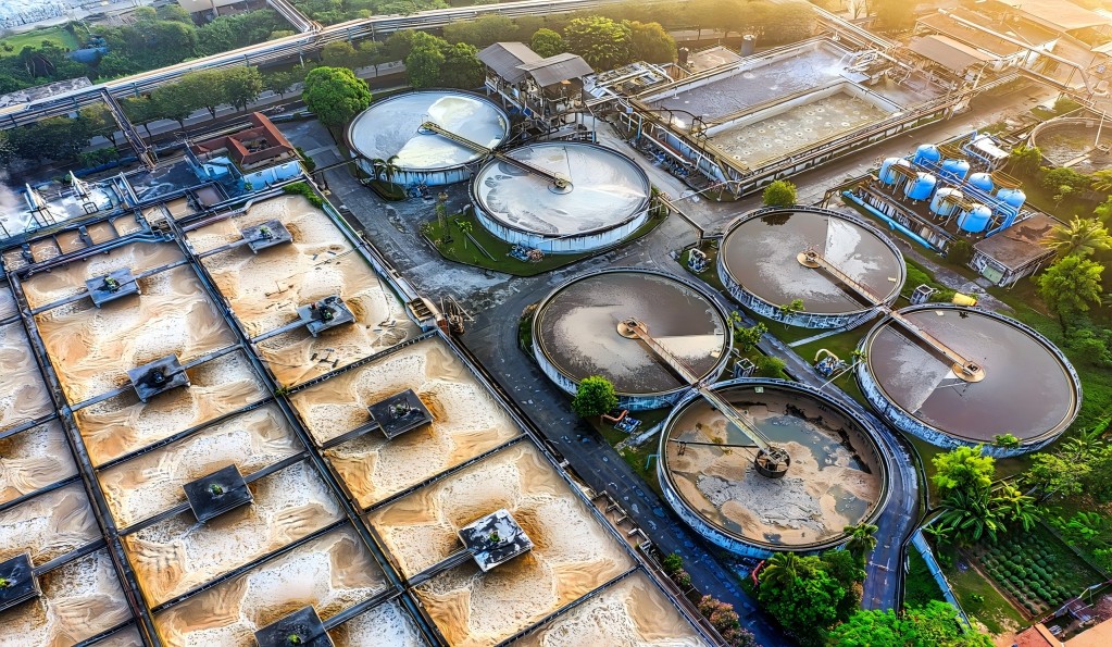 Deepseek對(duì)話：2025，污水處理行業(yè)的發(fā)展趨勢(shì)